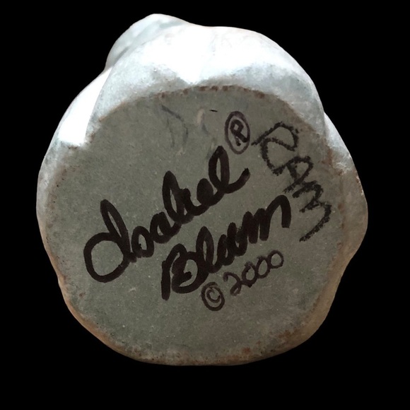 Isabel Bloom/Vintage/Cherub Girl holding cat/2000/signed sculpture/concrete - Picture 8 of 10